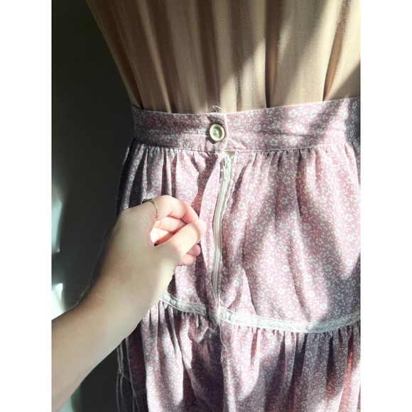 Vintage 70s Handmade Floral Ruffle Tiered Midi Skirt - Picture 5 of 6